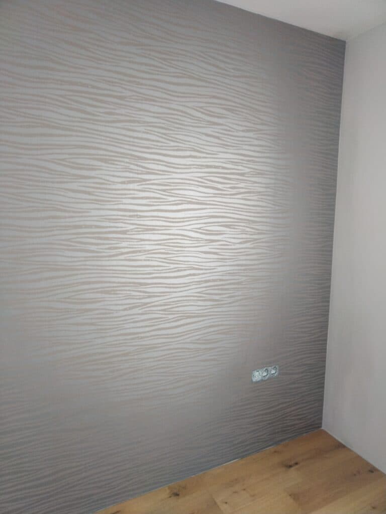 Tapetování obývacího pokoje v Olomouci