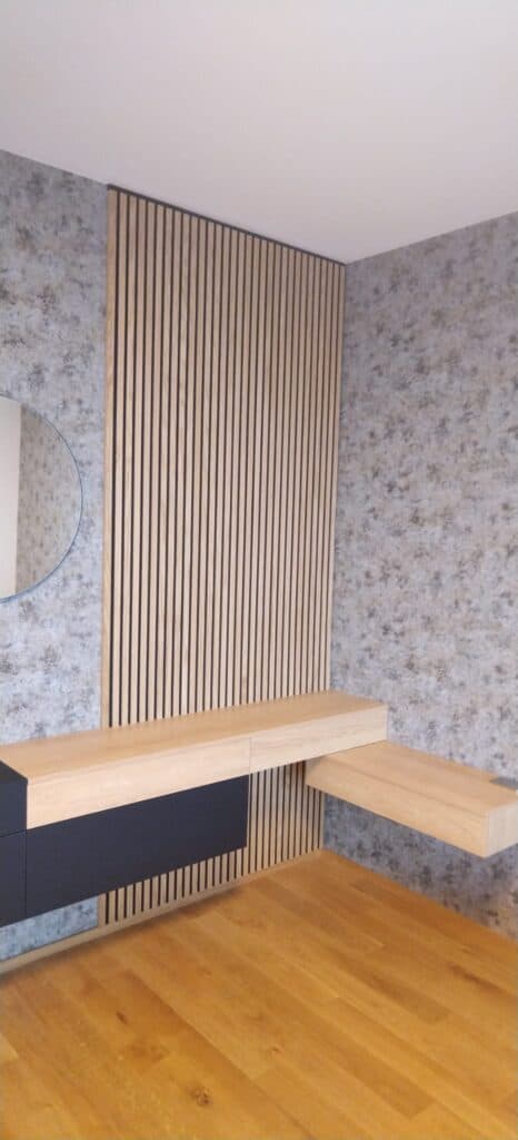Detailní přelepení rohu tapetou